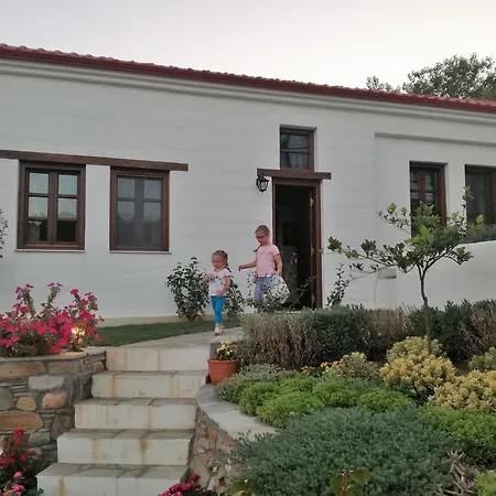 Panorama-houses 펜션 니키티